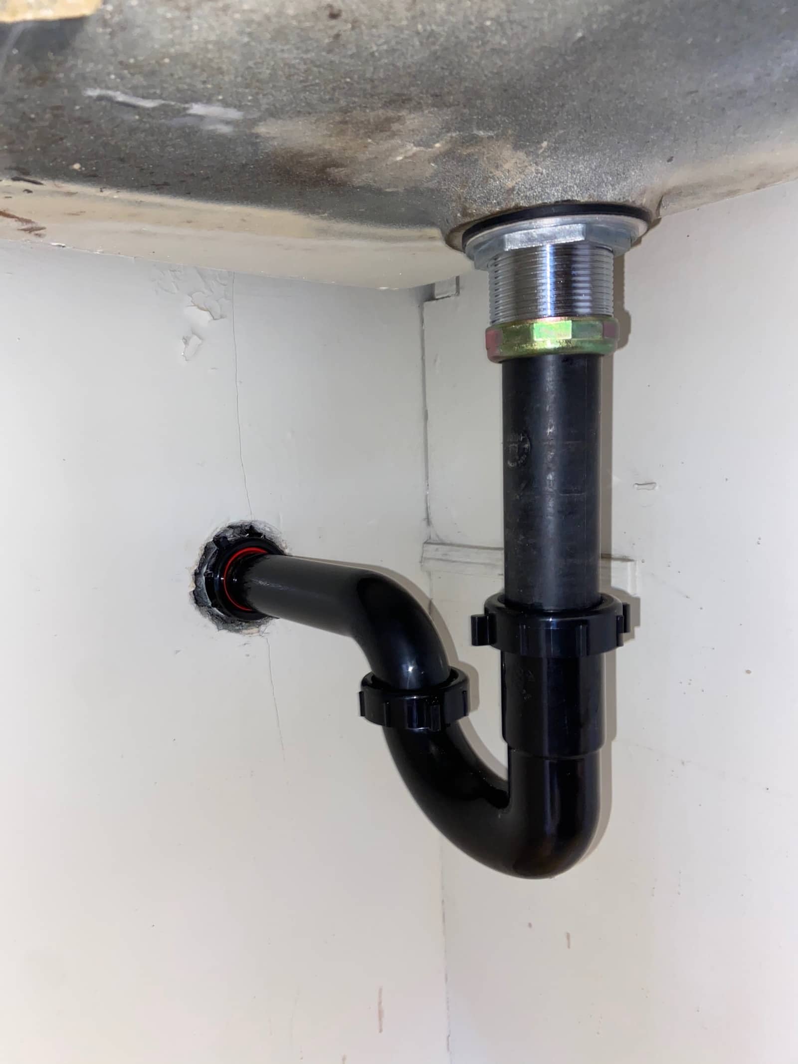 fixing-sink-pipe