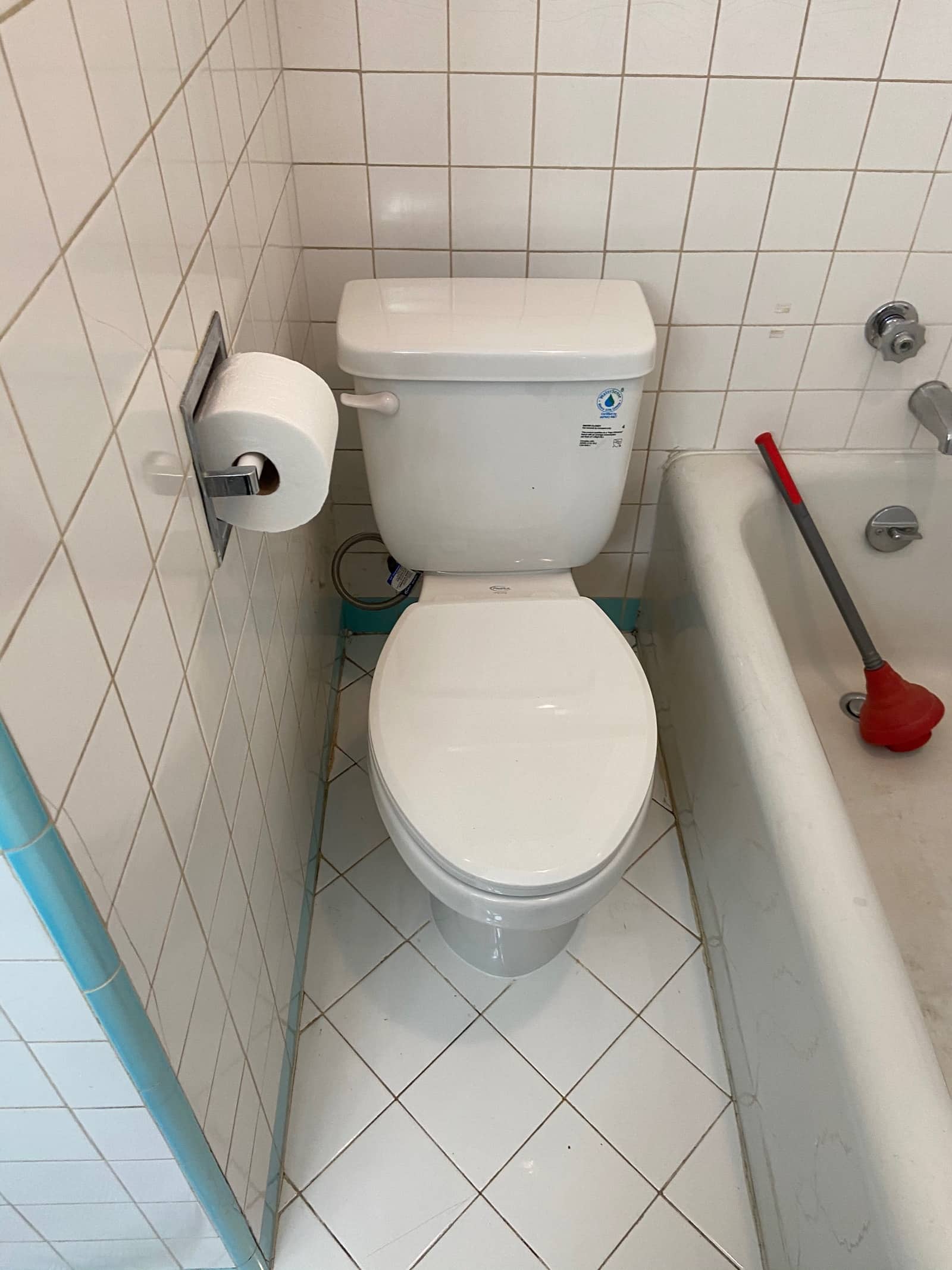 installing-new-toilet