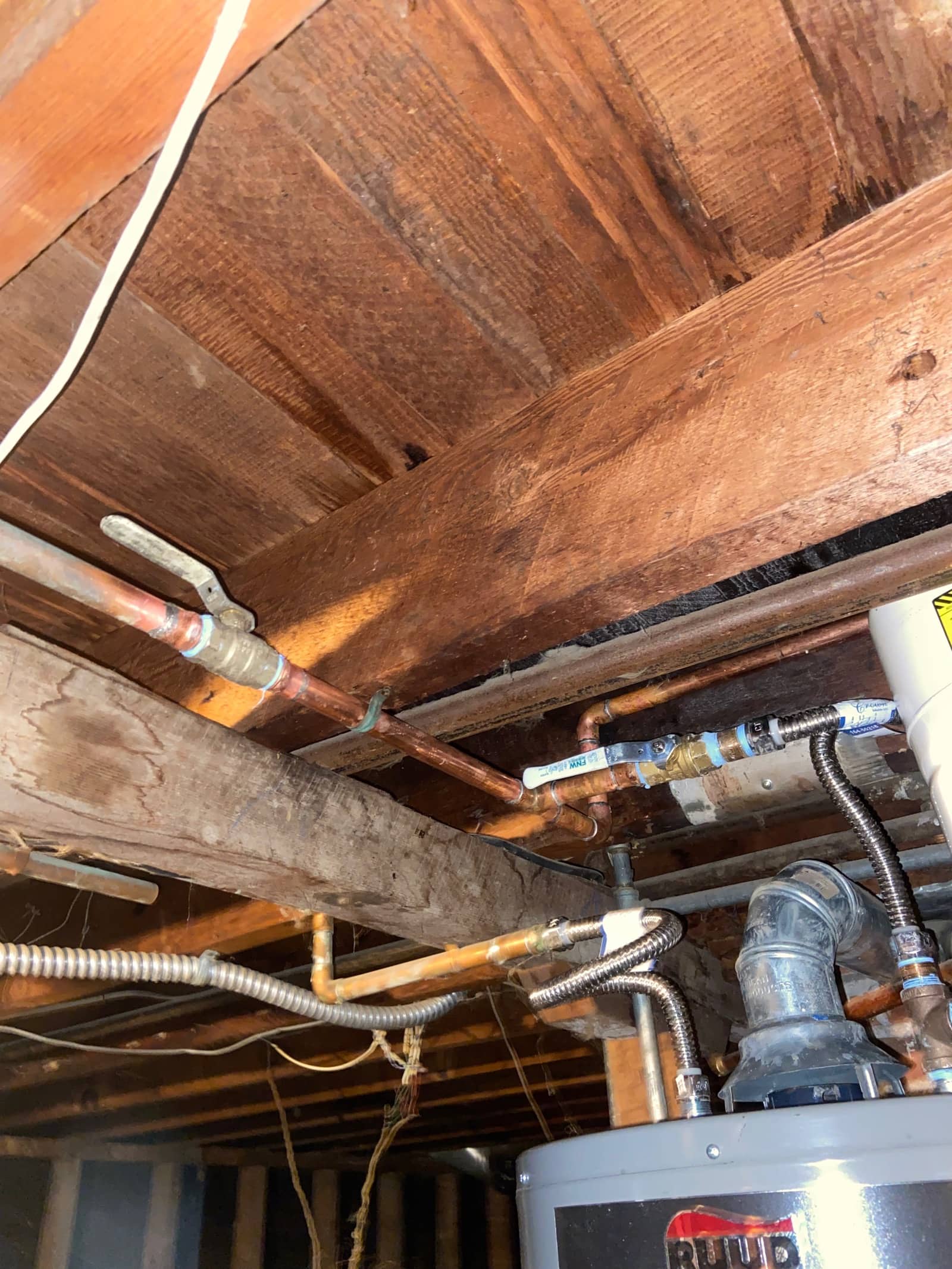 running-new-water-pipes-to-heater